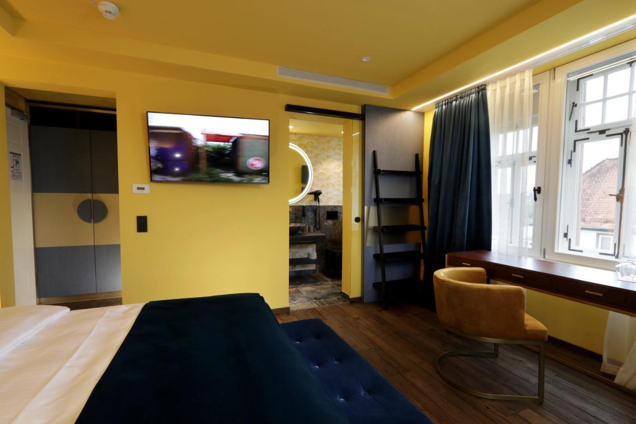 Reinhardts Hotel Бухен Екстер'єр фото