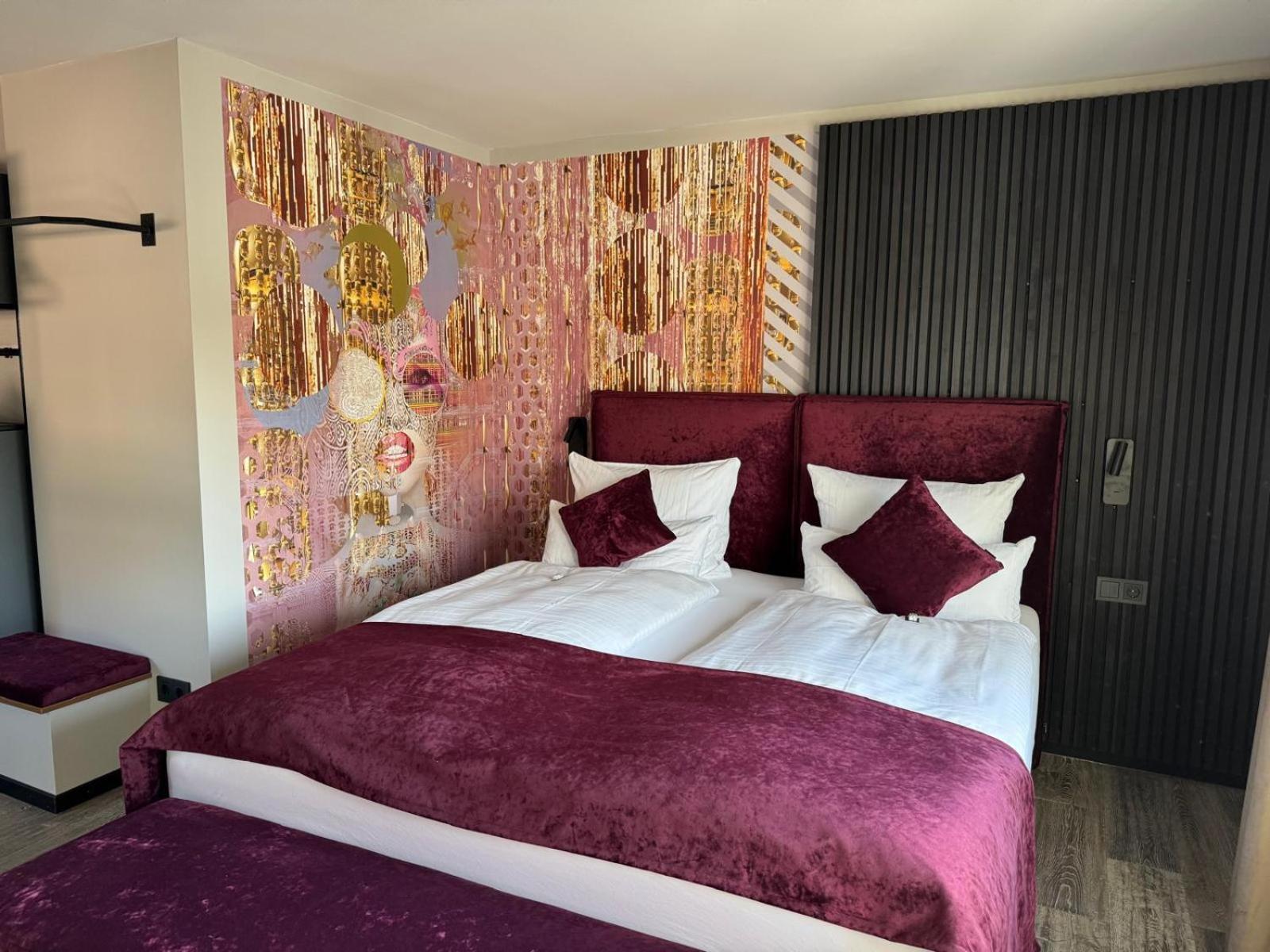 Reinhardts Hotel Бухен Екстер'єр фото